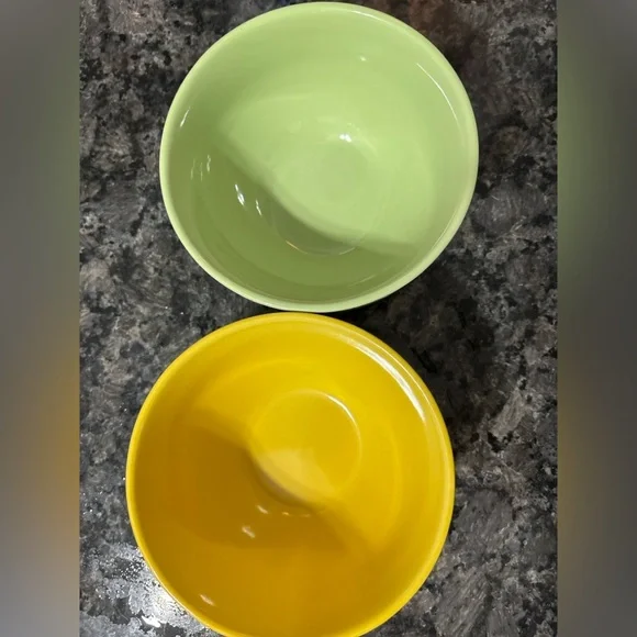 2 Le Creuset cereal bowls - Picture 2 of 3